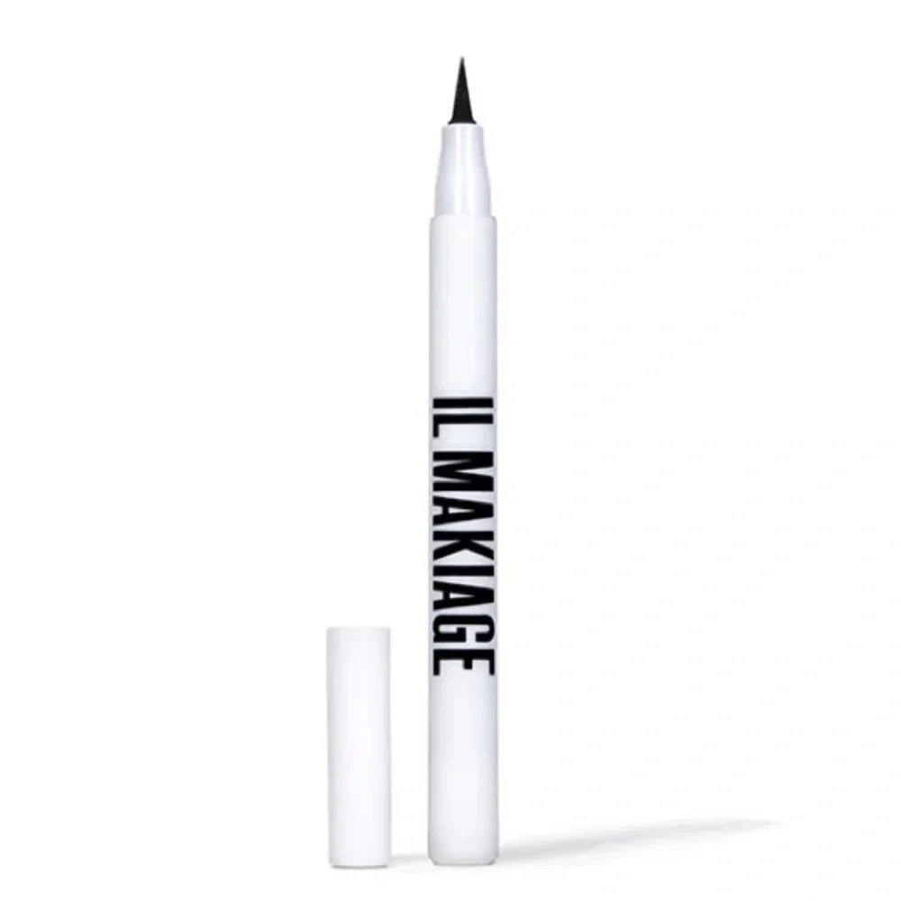 IL MAKIAGE | BLACK CARD LIQUID EYELINER
ULTRA-BLACK WATERPROOF LINER - Picture 1 of 5